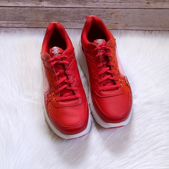 UGG | Shoes | Ugg Ca85 X Valentine 